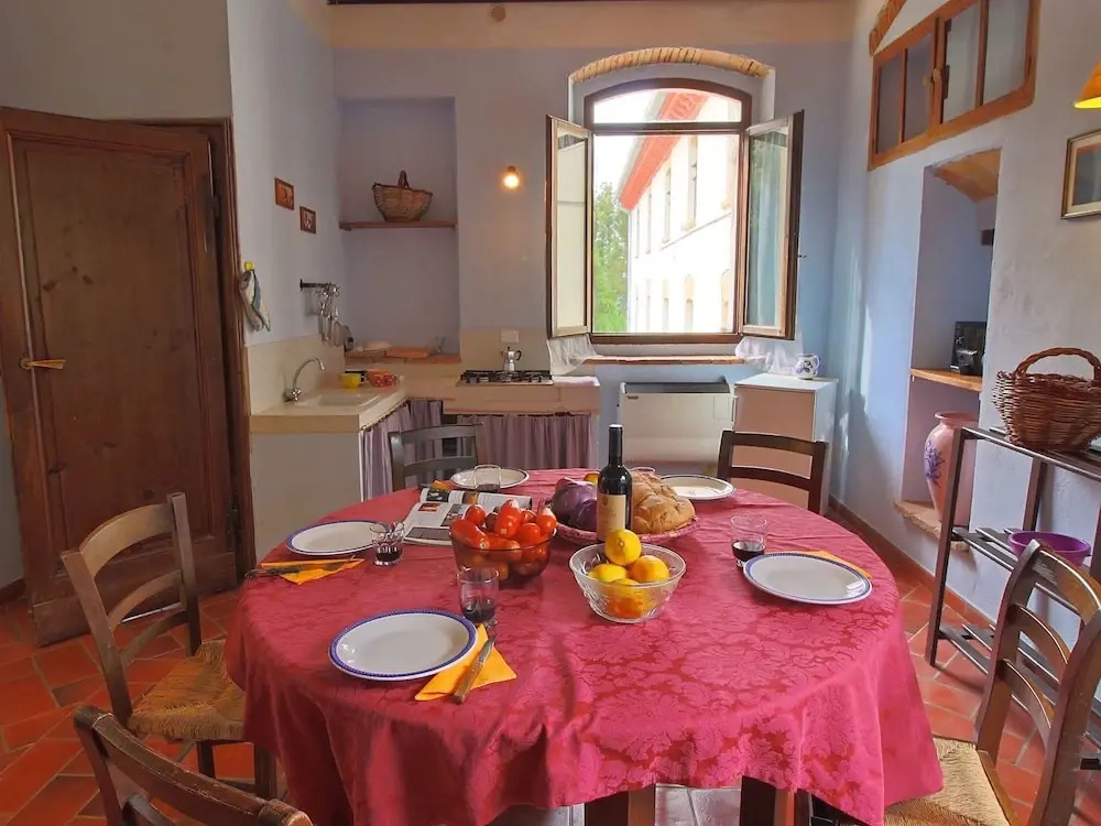 Attractive apartment in old farmhouse on the estate with pool