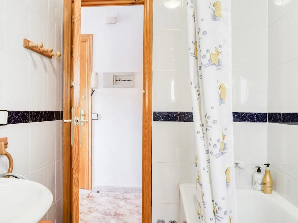 Quaint Holiday Home in El Bosque near Forest