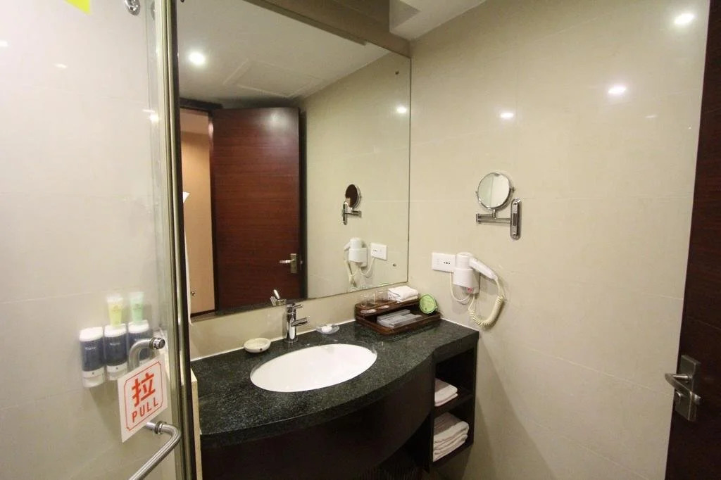 Gaozhou Hotel
