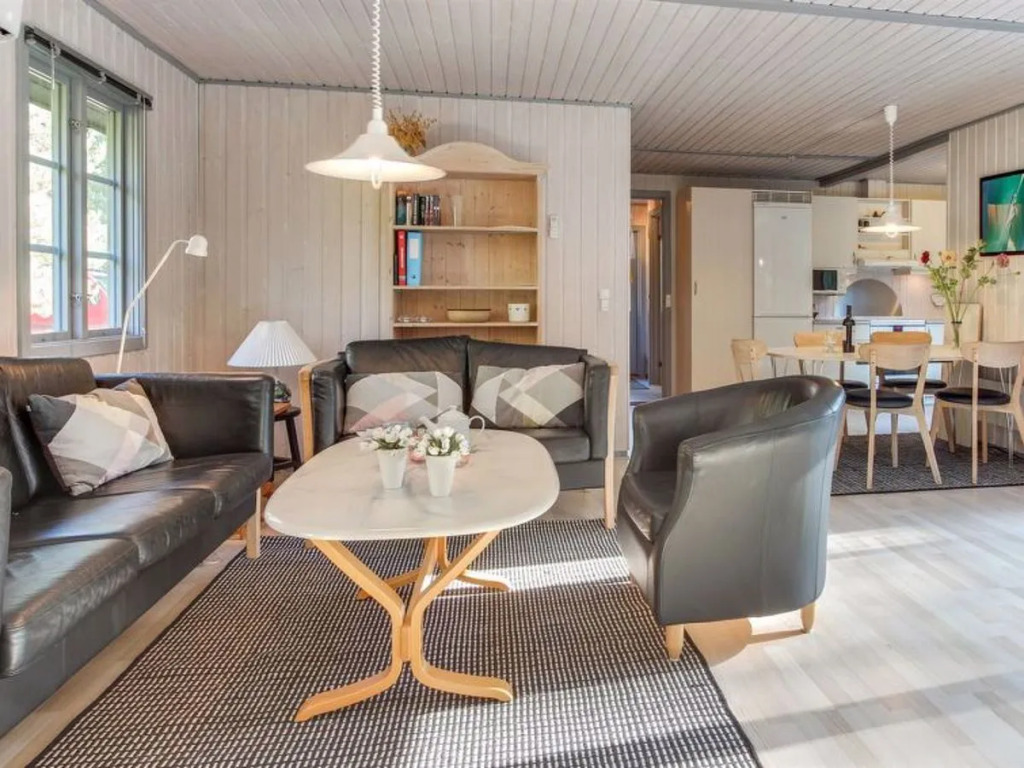 "Sina" - 950m from the sea in Bornholm