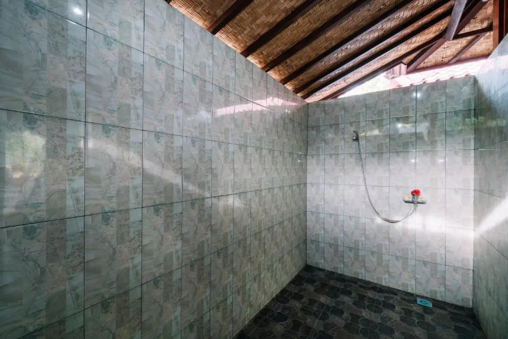 D and B Bungalows by DeWizZ Management