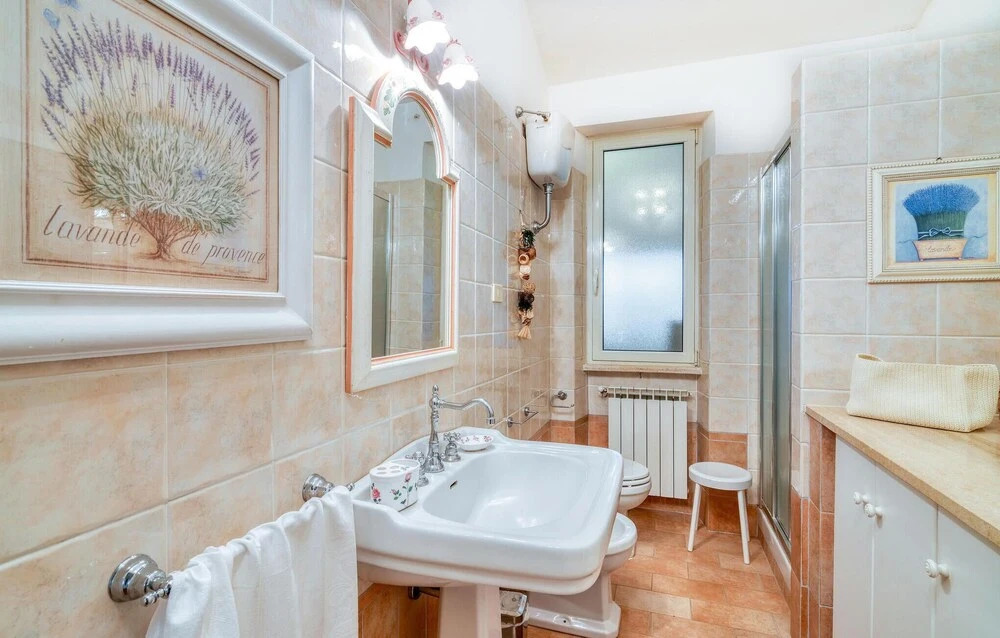 Stunning Home In Montalto Di Castro