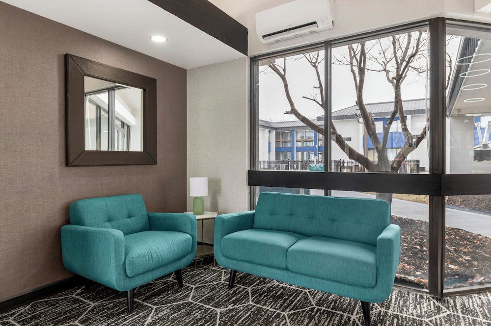 Red Lion Inn & Suites Kansas City