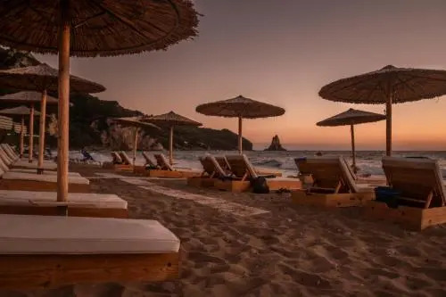 Romantic Palace Beach Apartments