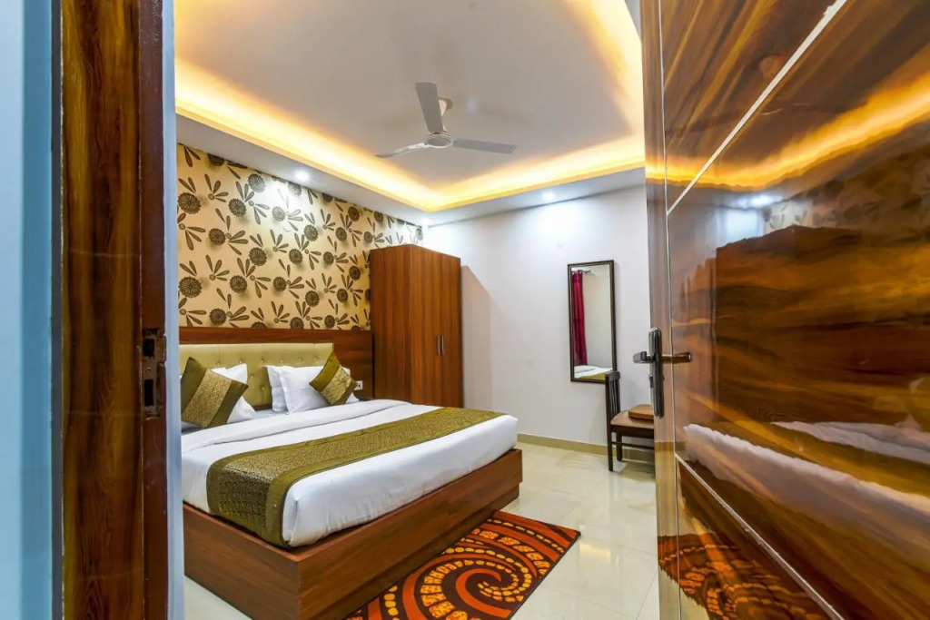 Hotel Urban Tree At Delhi Airport
