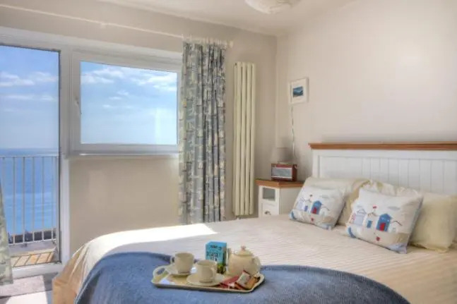 9 Bay View Court