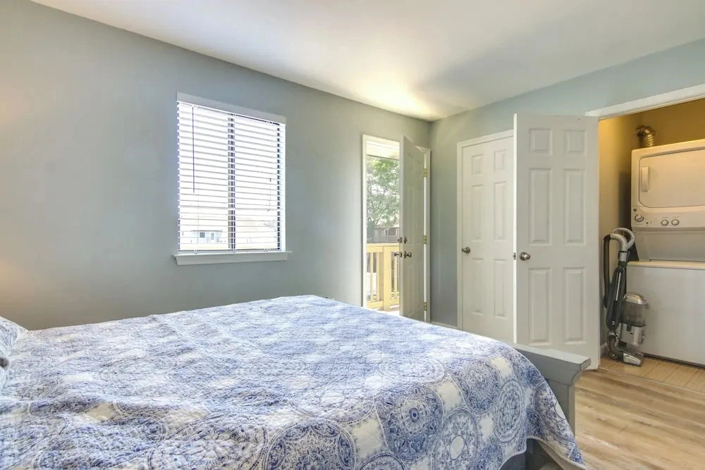 1/2 Mi to Maryland Beach: Family Condo w/ Balcony