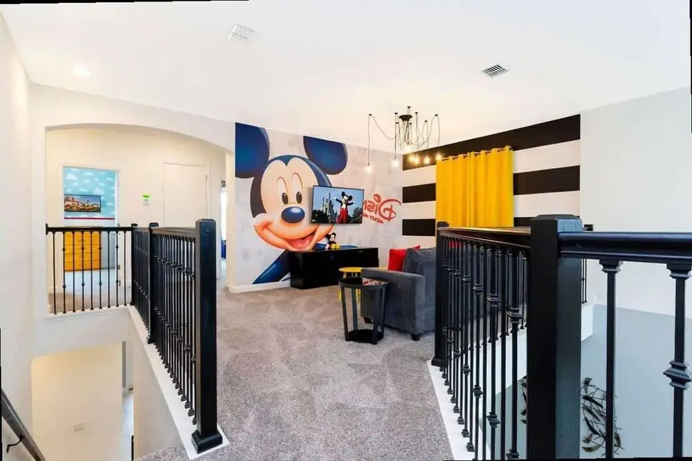 Luxe 5BR Villa Pool Game Room Minutes to Disney