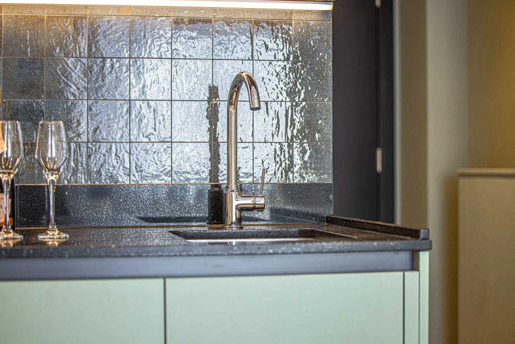 Farringdon Apartments by DMONTRIO