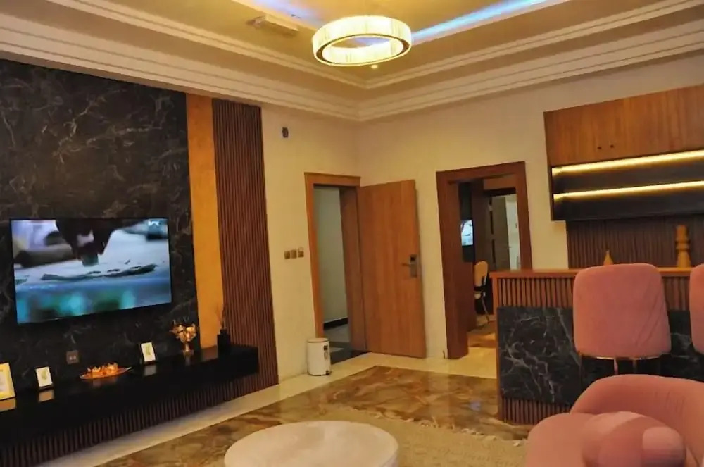 White Angels Hotel and Suites