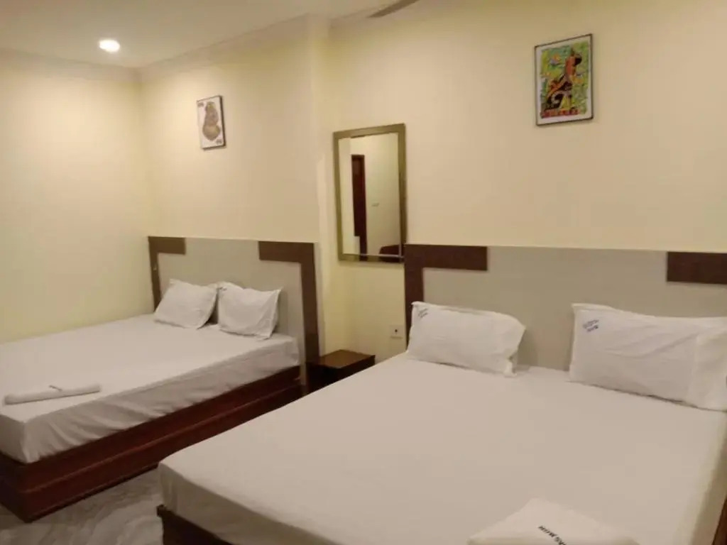 Hotel Dream World Boarding & Lodging