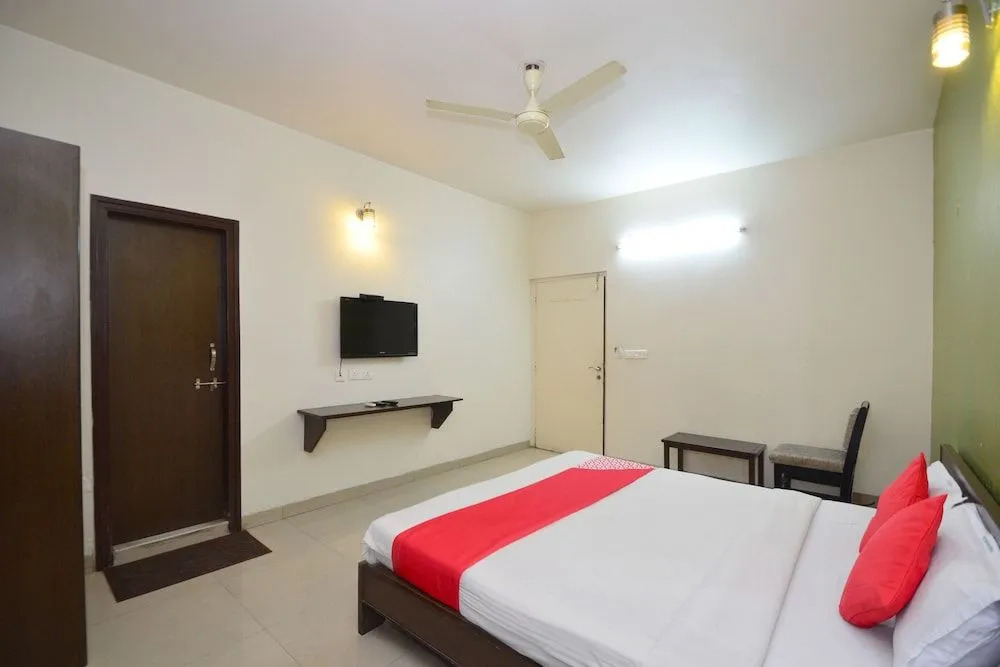 OYO 26175 Hotel Green Villa Guest House