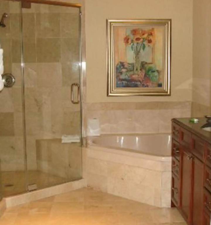 Emerald Grande 922