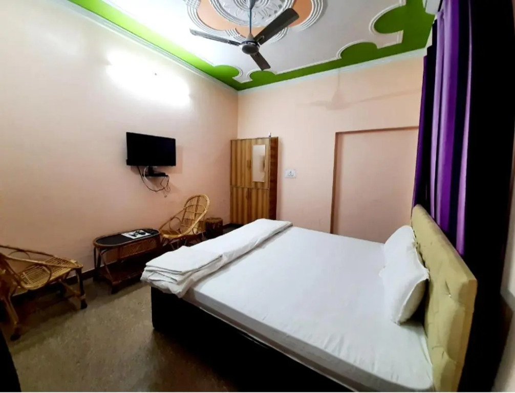 Nandini Homestay