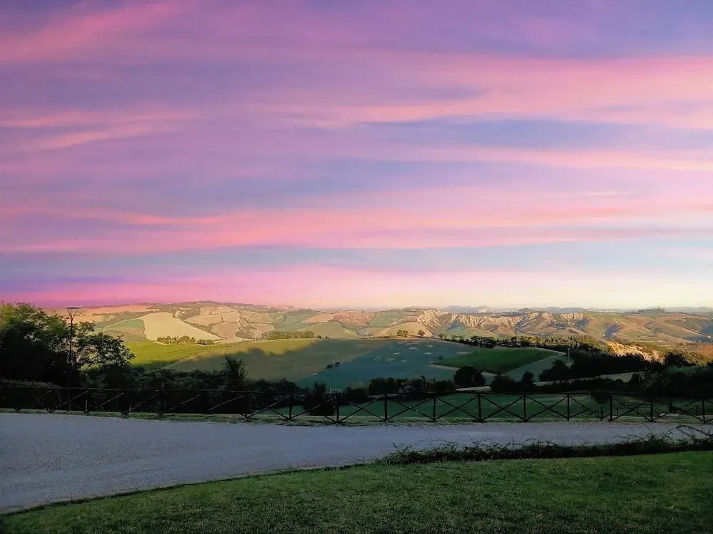 Tuscany Garden Inn - Boutique B&B