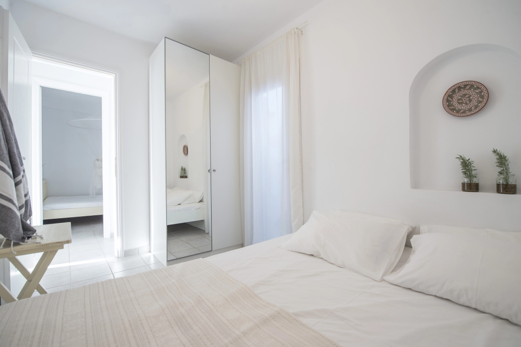Cleopatra Seaside Homes, Logaras, Paros