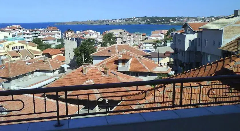Dion Guest House