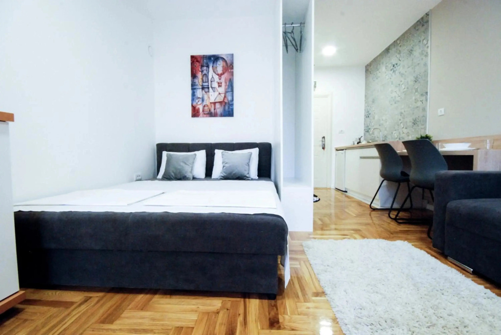 Tiara Apartment 2