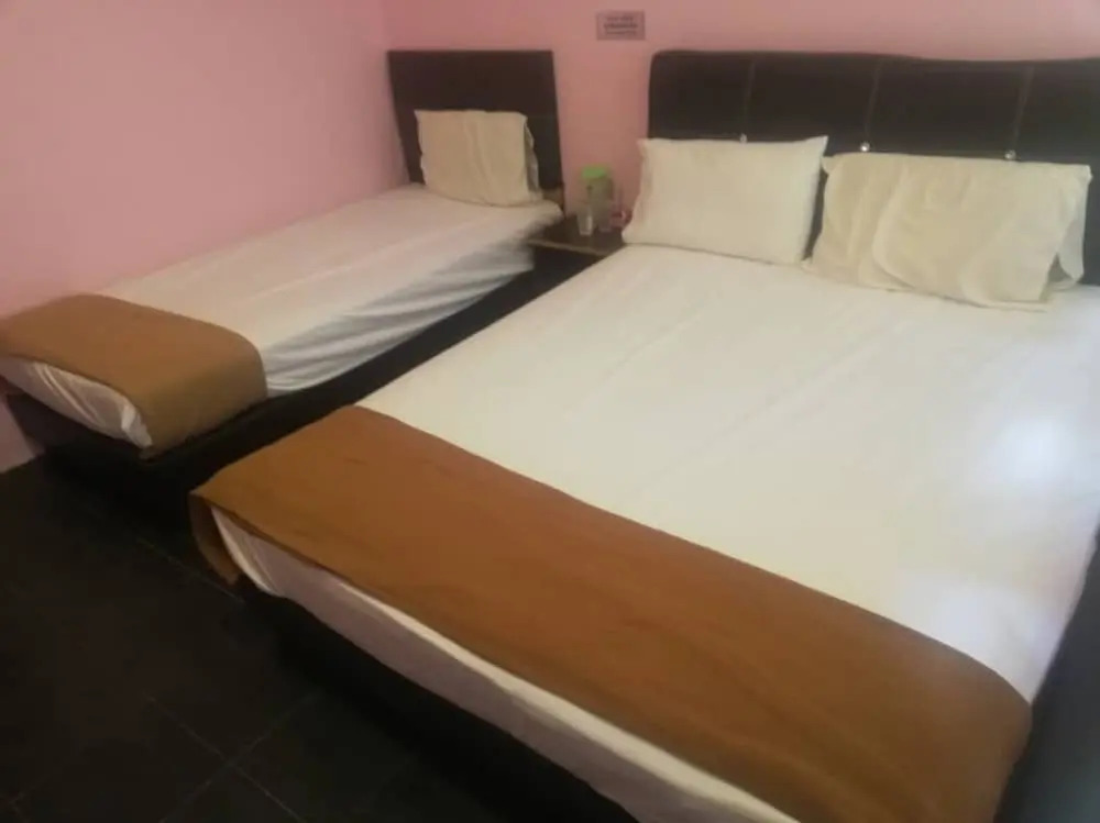 I Hotel