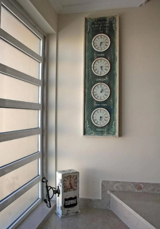 AHO Guest House