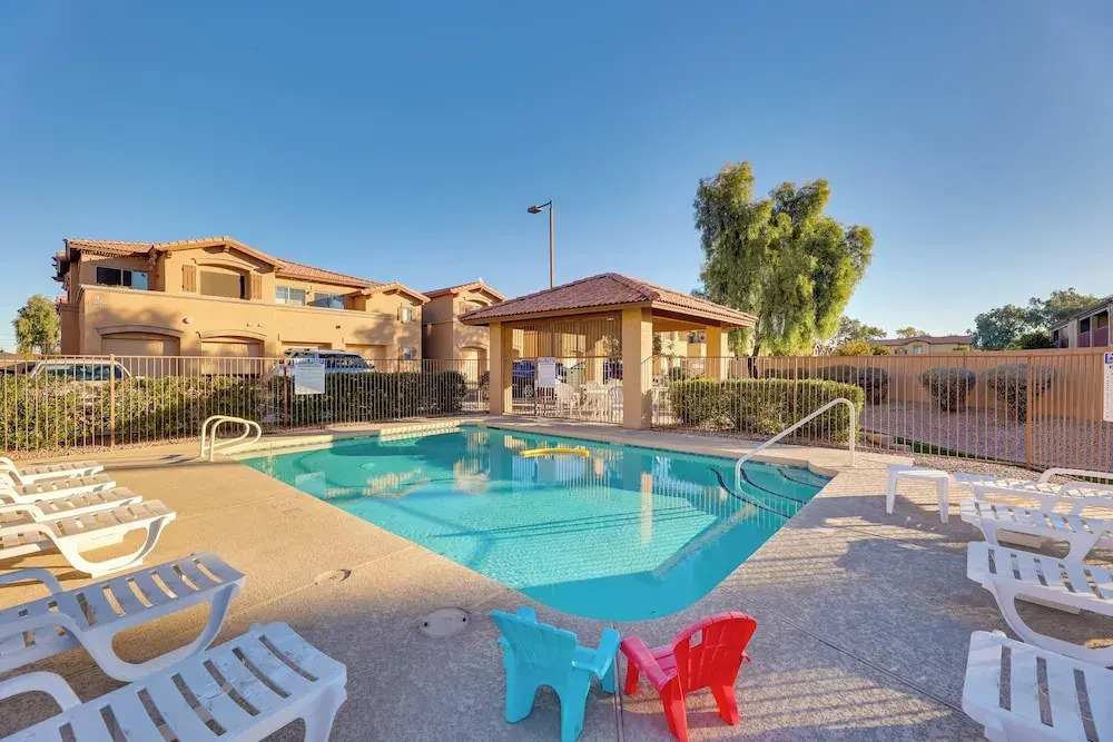 3 Mi to Dtwn: Mesa Townhome w/ Patio