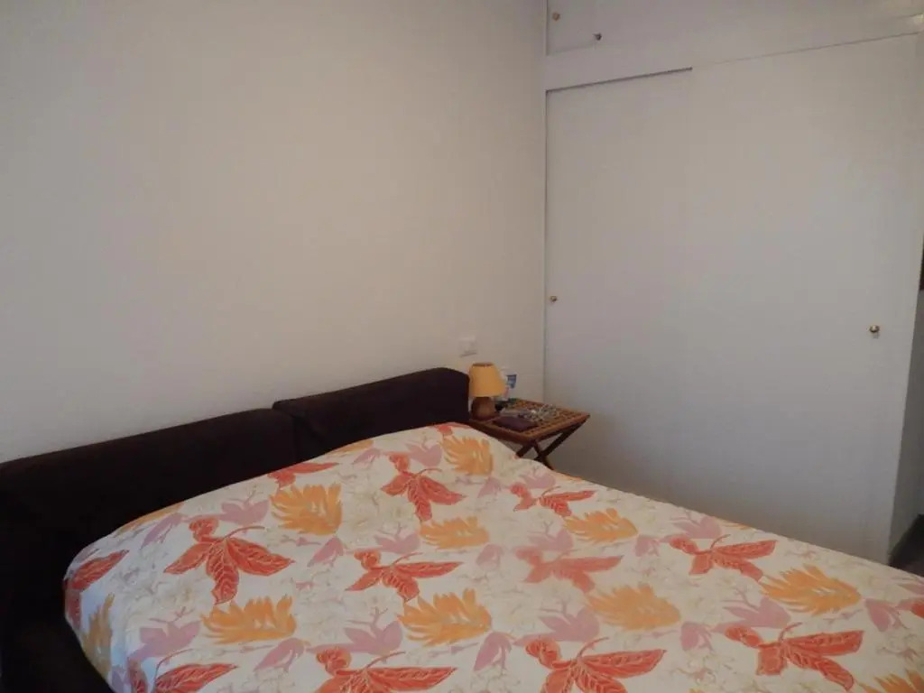 MODERNE 3 PIECES 30 m CROISETTE