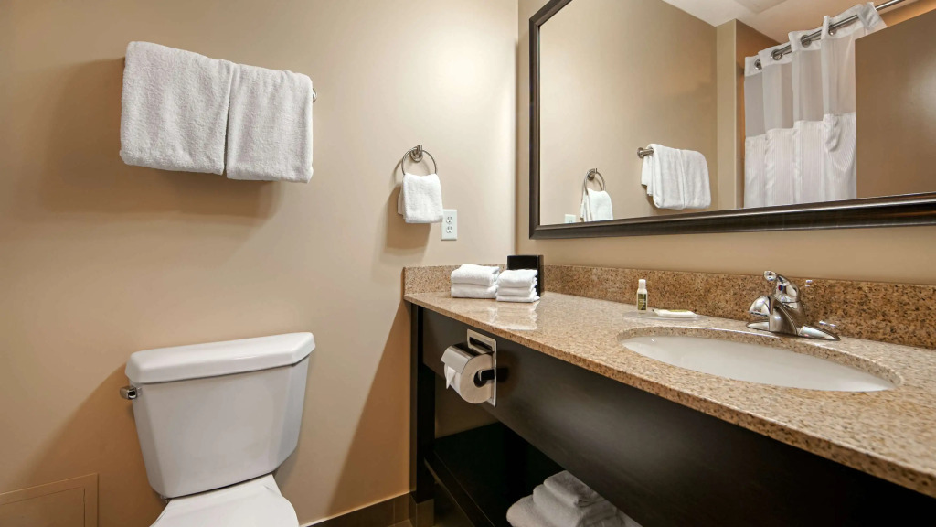 Best Western Plus Walkerton Hotel & Conference Centre