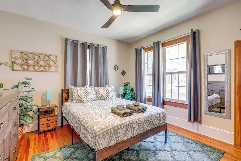 Beautiful Jacksonville Home: Walkable Location