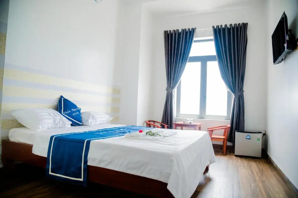 Chau Ngoc Vien Hotel - Bien My Khe - Quang Ngai