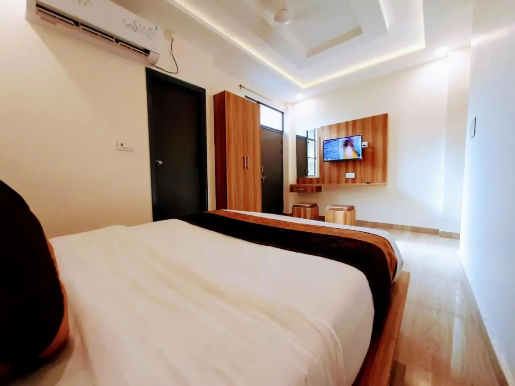 Hotel Sky View
