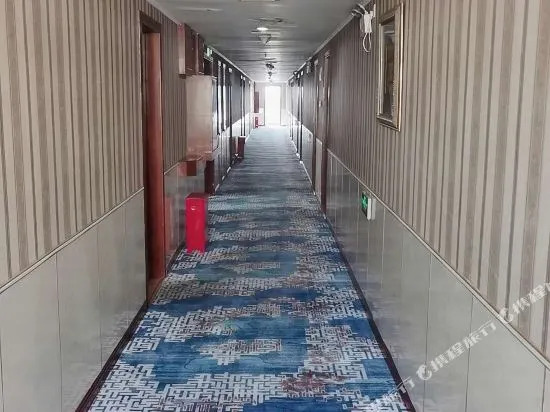 Jinhaiwan Hotel (Jinghu Park Branch)