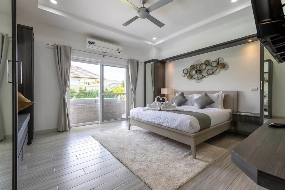 New Modern 3 Bedroom Pool Villa MS24