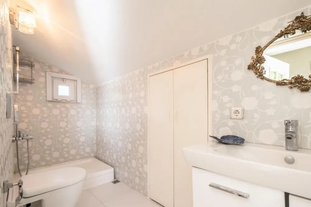 Luxurious Villa With Bosphorus View in Cengelkoy