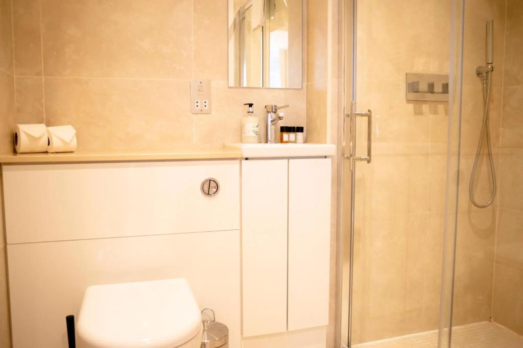 Spacious One Bedroom Apartment in Chancery Lane