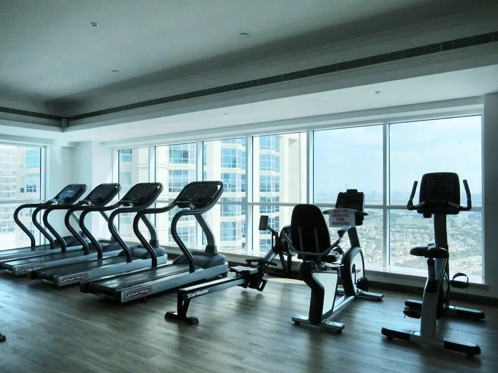 Visually Unique 1BR Apartment in JLT - Sleeps 4!