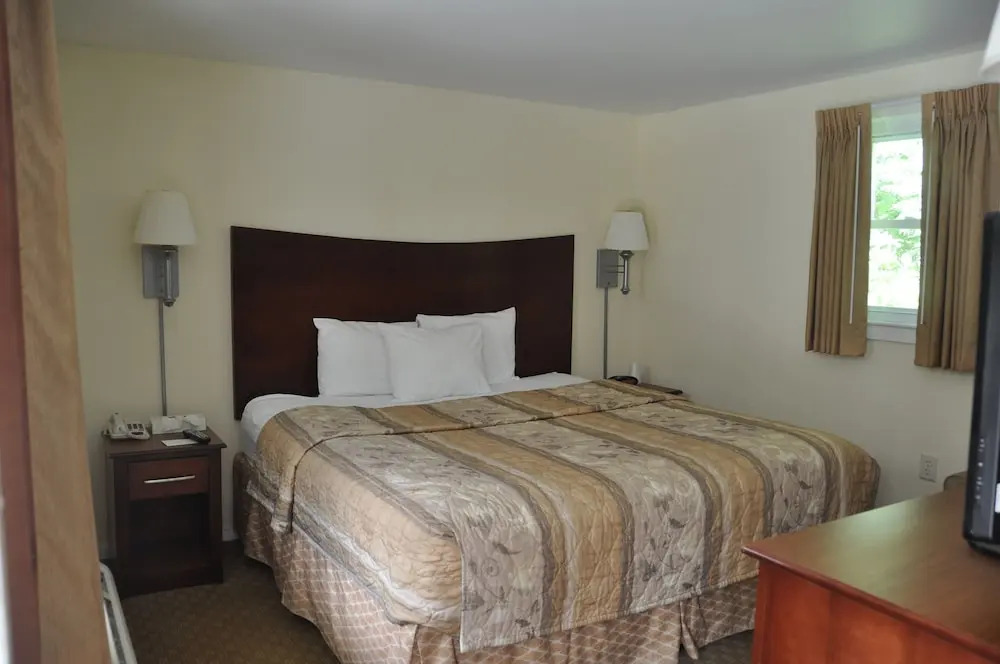 East Rock Inn