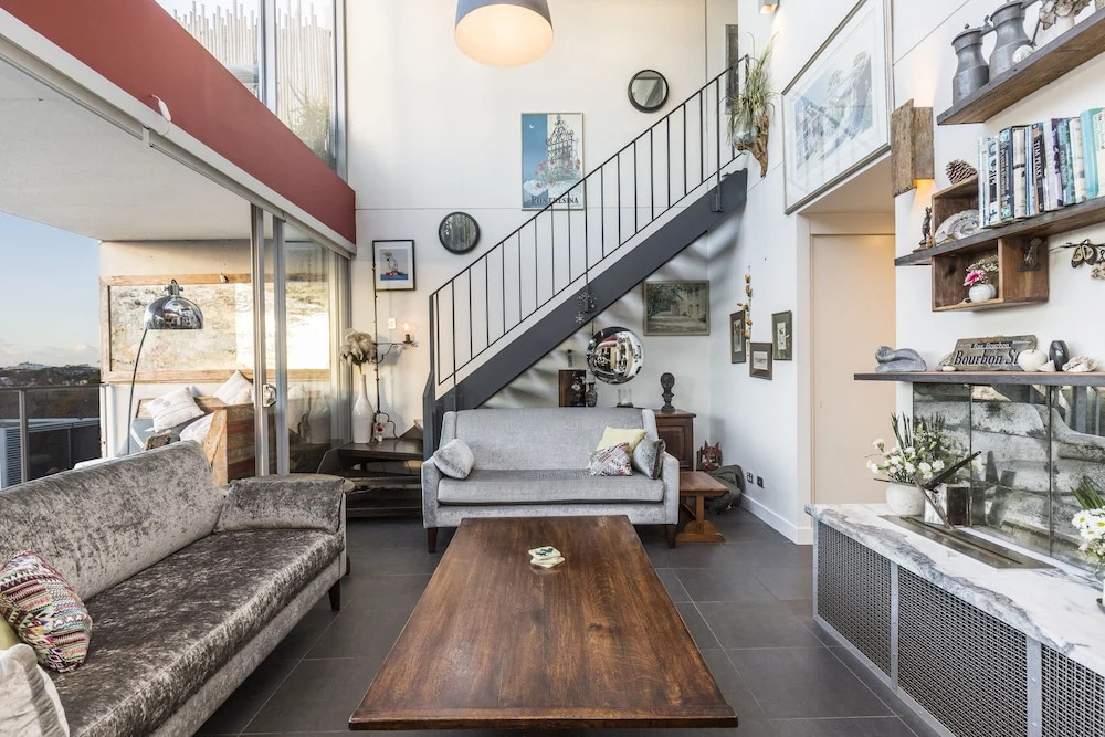 Loft Penthouse With Startling City Views + Parking