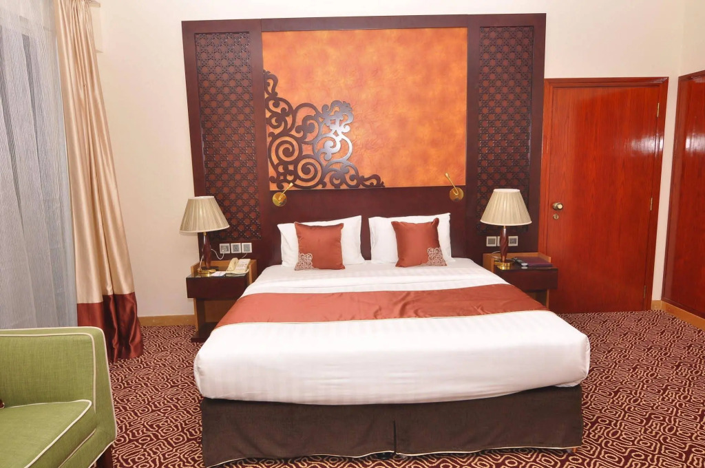 Dubai Grand Hotel by Fortune, Dubai Airport