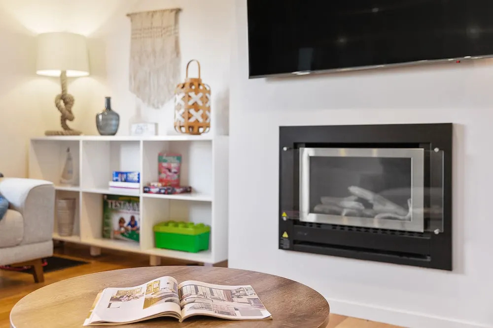 TORQUAY Family Home Close to Beach & Shops
