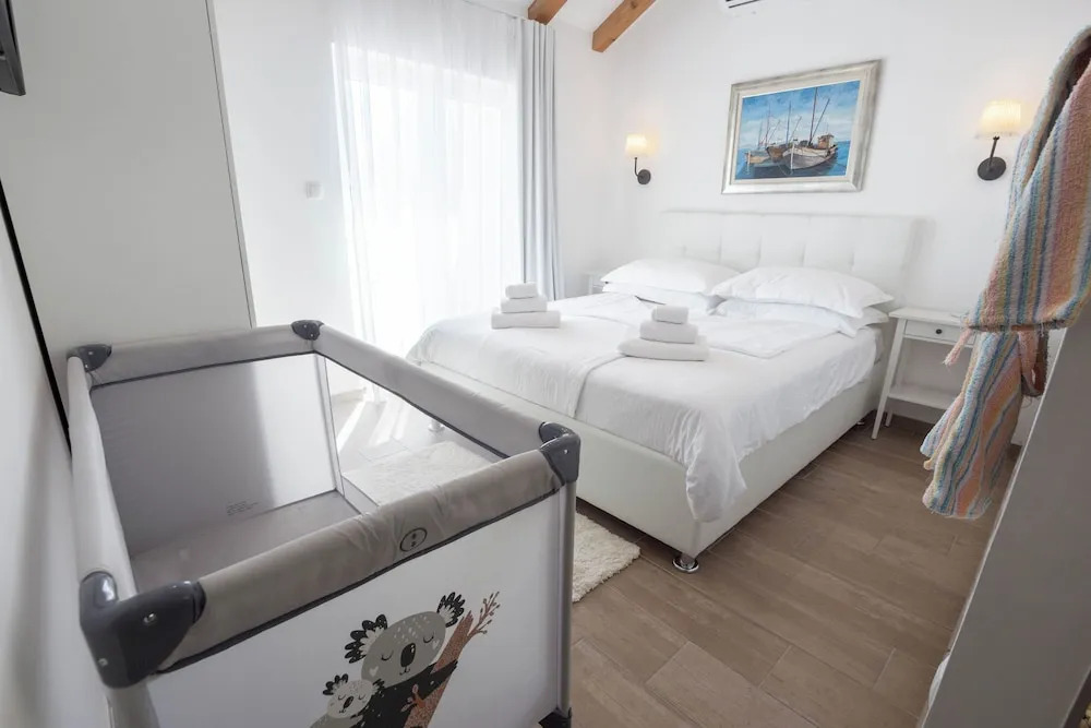 Villa OLIVE TREE village Pisak heated pool and close to the beach