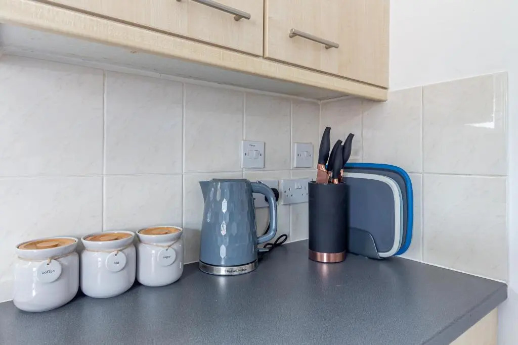 Studio Apartment in Worcester City Centre!