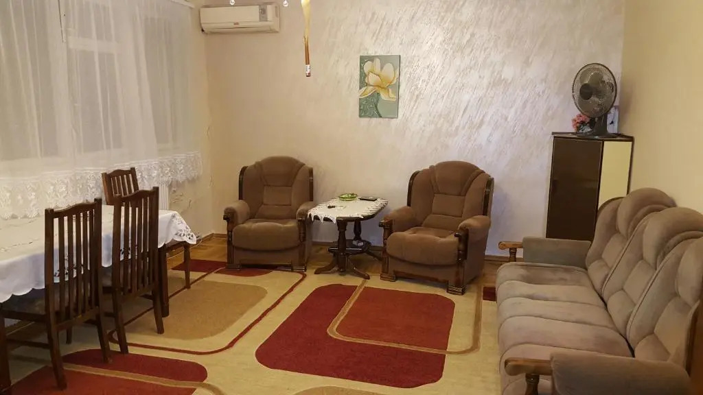 Люкс Апартаменты в центре / Apartment in the Centre