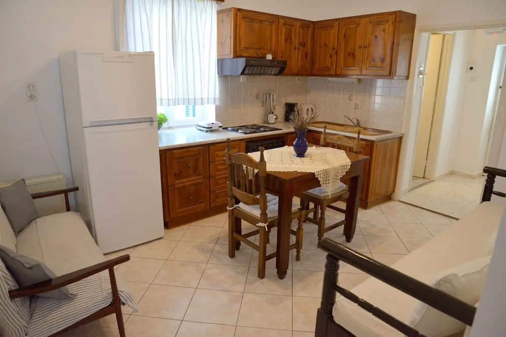 Irinis House