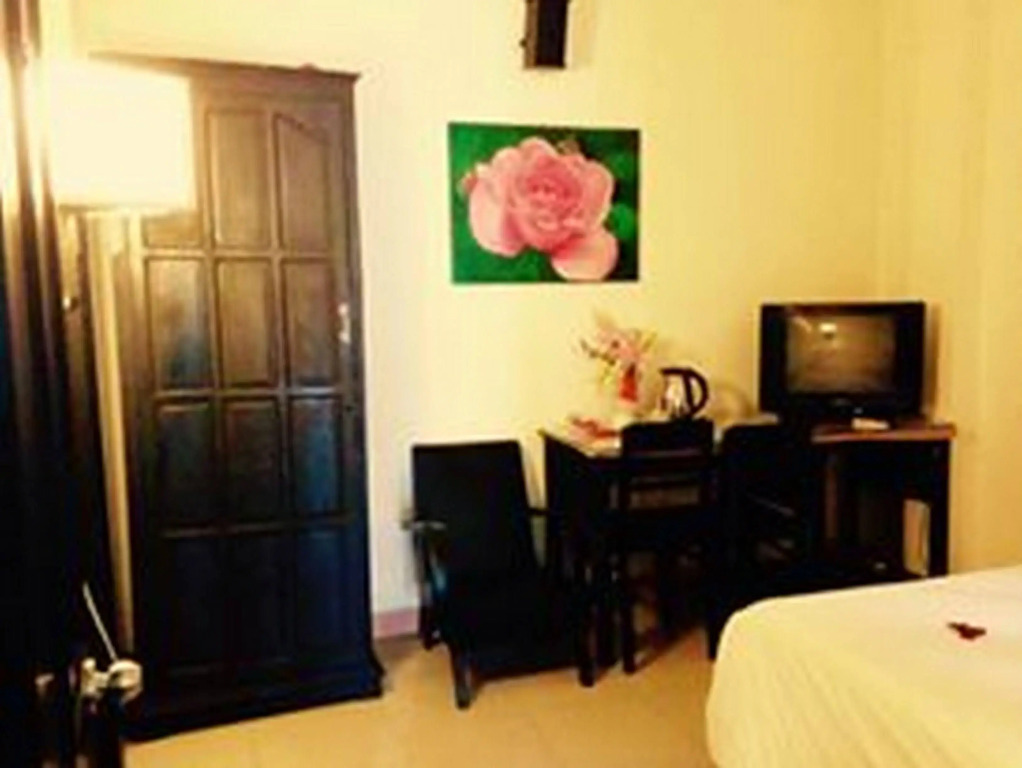 Ruby Bistro Hotel