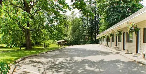 Heritage River Inn