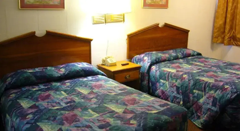 Journeys Inn Motel