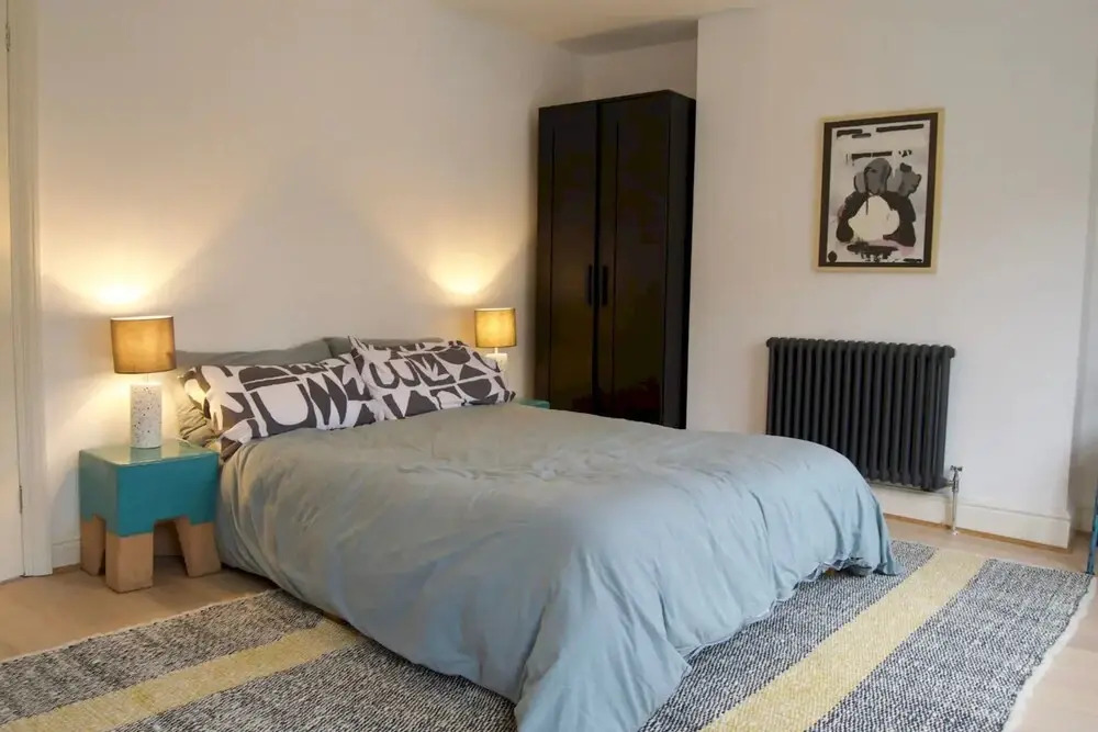 Elegant 2 Bed Close to Chatsworth Road
