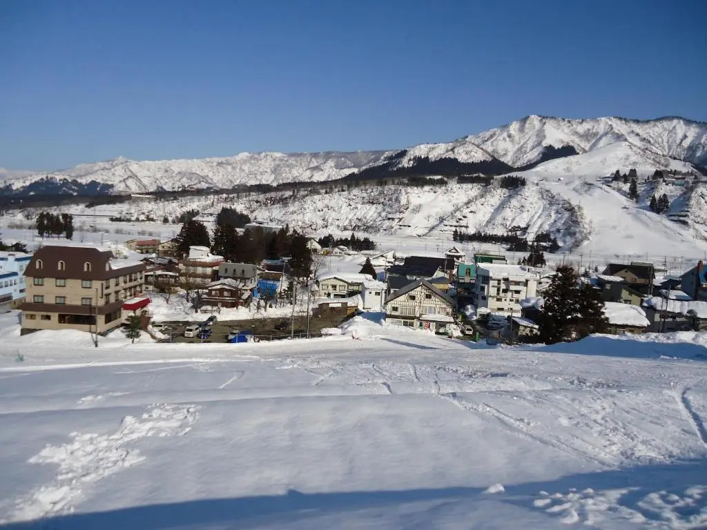 Yuzawa Hotel New Fukudaya-ski in ski out