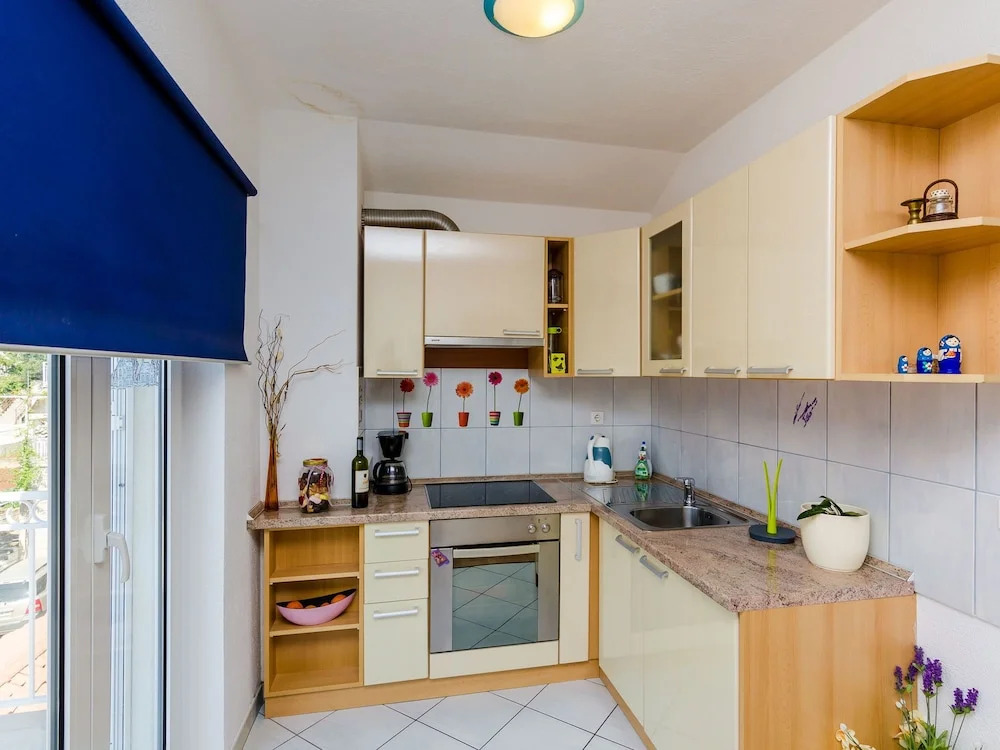 Comfortable Apartment With Amazing Seaview and Private Balcony,free Parking,wifi
