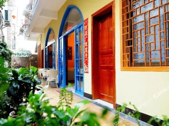 Blue Harbour Hotel